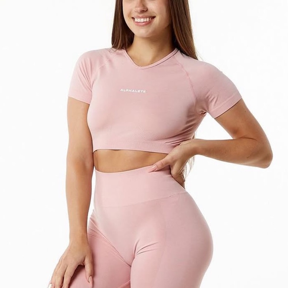 Blossom Alphalete Amplify Cropped Top